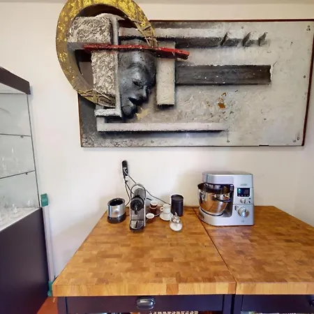 4,5 - Zentral - Solution-grischun Apartment *